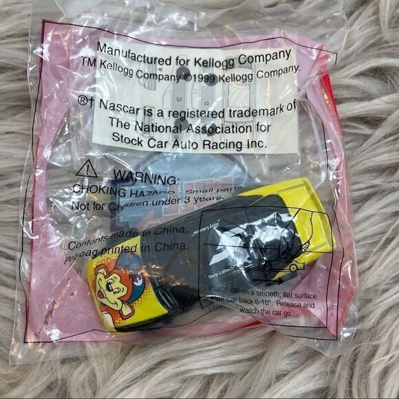 NASCAR Kellogg’s pull n go matchbox car - Picture 2 of 2